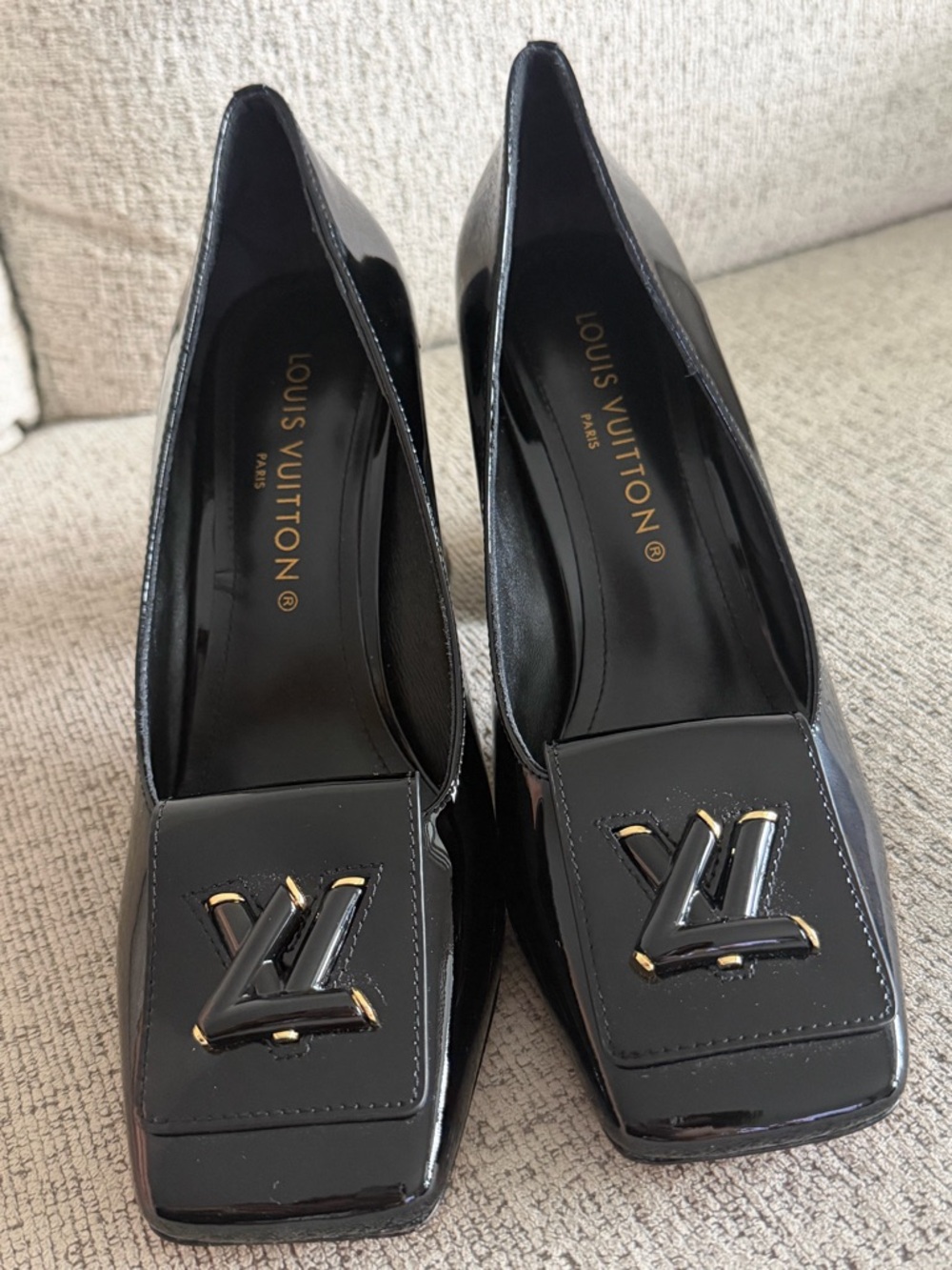 Louis Vuitton Black Patent Leather Block Heel Pumps with Gold LV Accent - Picture 2 of 7